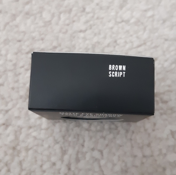 NWT MAC Cosmetics matte shadows in brown script and what's the wifi - Picture 2 of 5